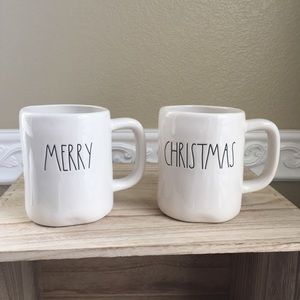 Rae Dunn MERRY CHRISTMAS Mug Set LL New